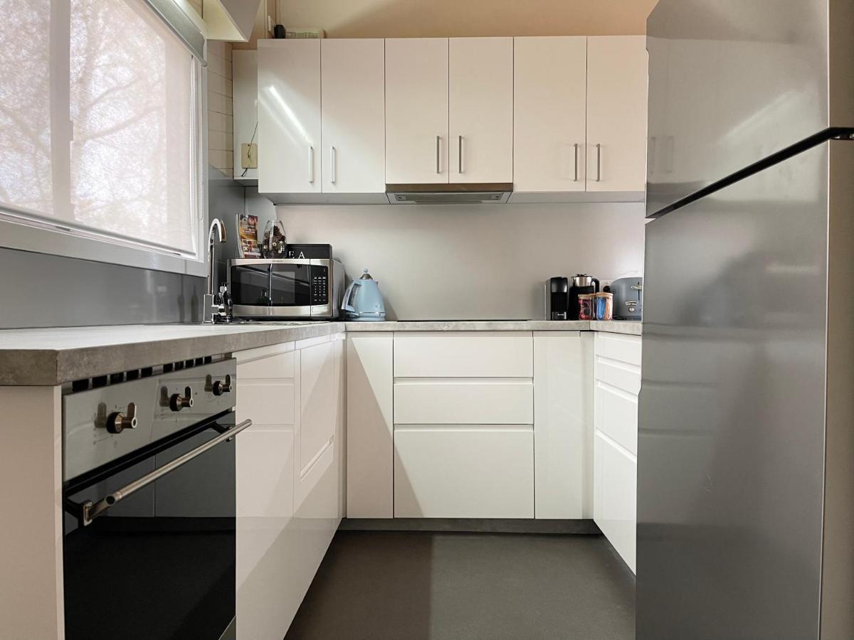 Full Circle Apartments จินดาไบน์ ภายนอก รูปภาพ